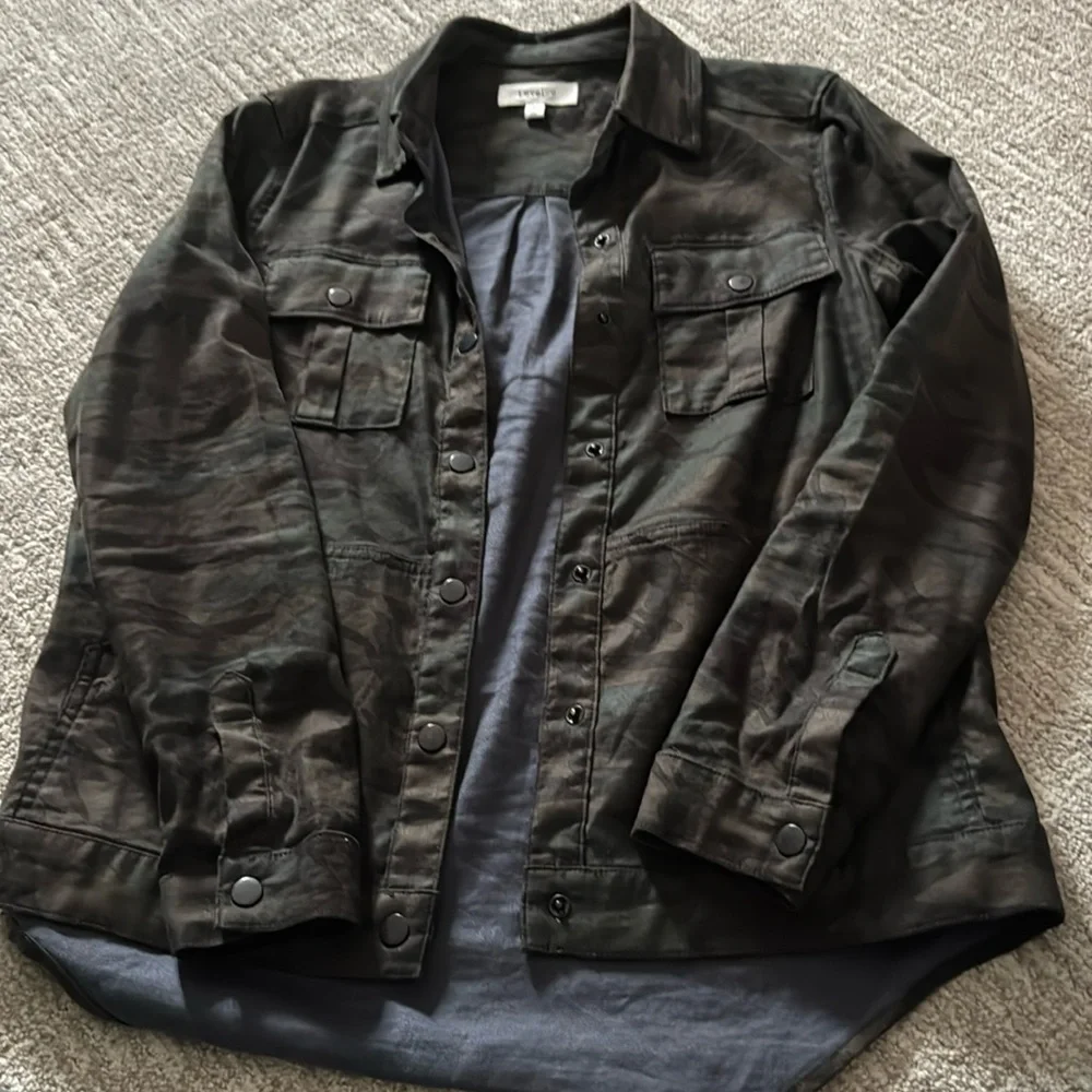 Level 99 shacket - Picture 1 of 3